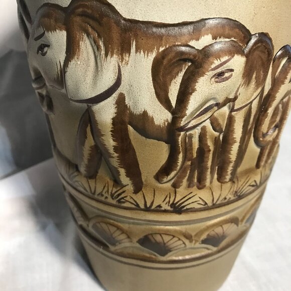 Handcrafted Vase Elephant Motif Ceramic African Shells Brown Beige 10.5" Tall - Picture 4 of 12